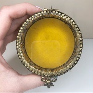 Vintage vanity jewelry box with glass lid (jewelry box only)